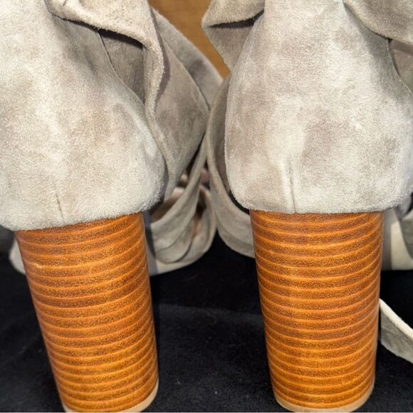 RAYE Gray Suede Wraparound Block Heel Sandals – Size 7 - Picture 3 of 7